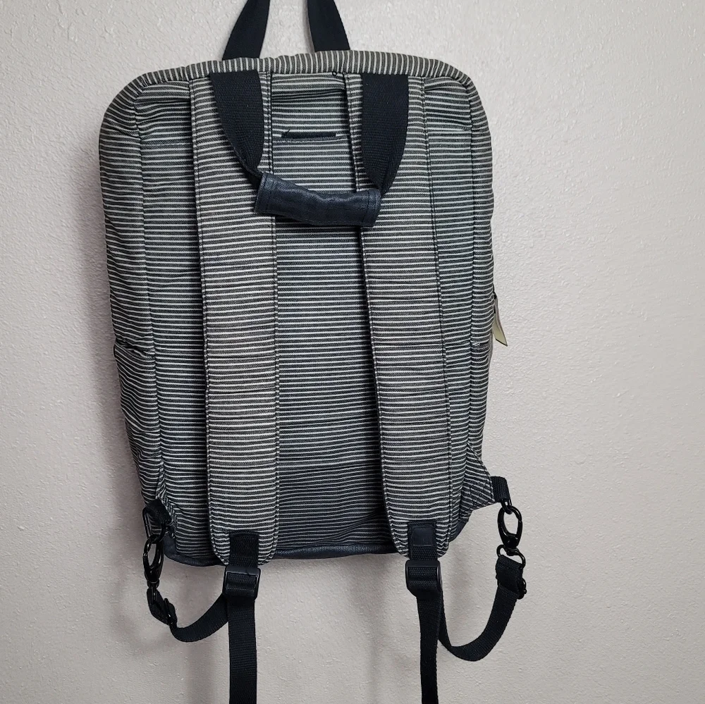 HEX INSTINCT CONVERTIBLE BACKPACK GREY WOVEN